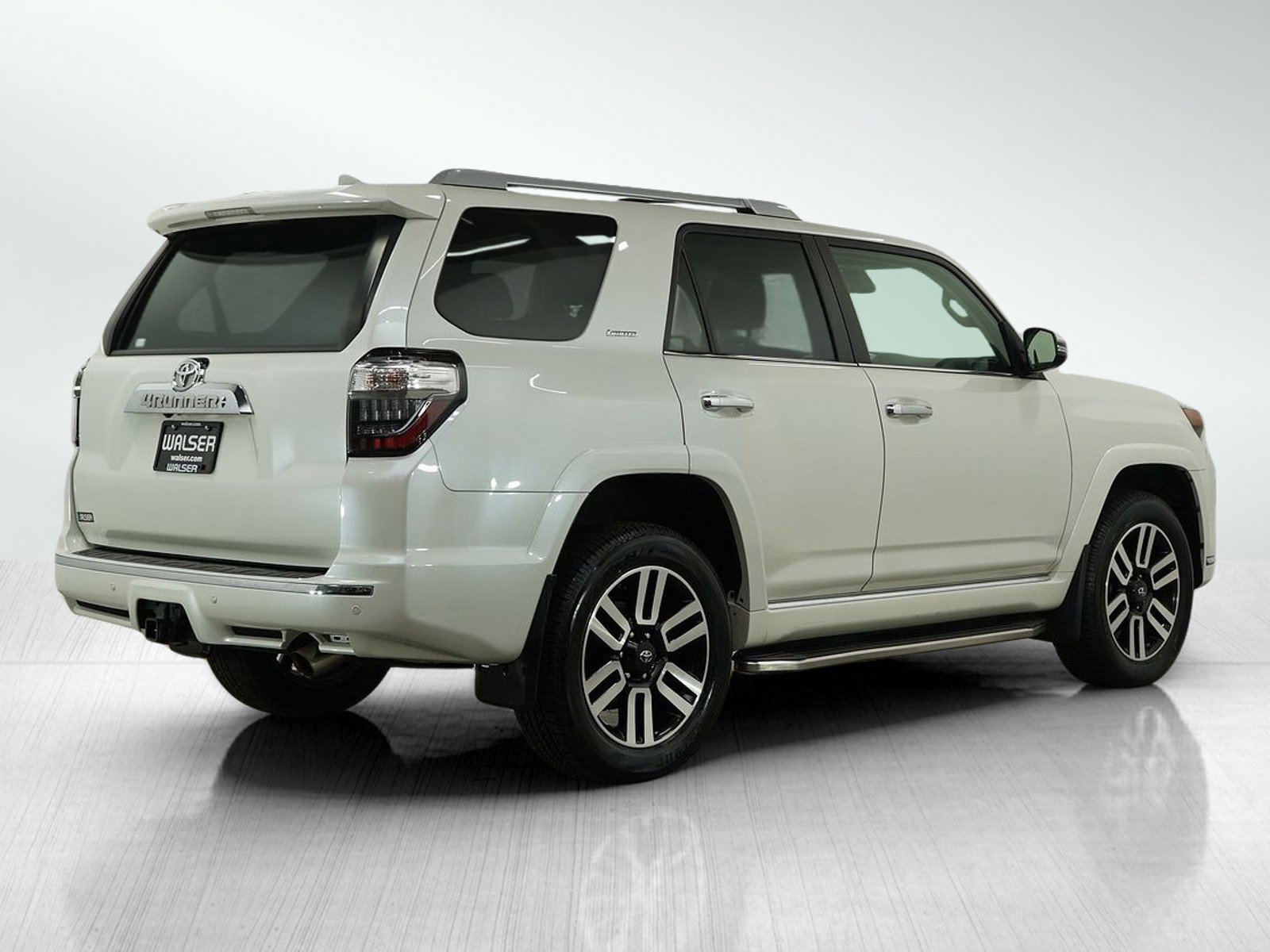 2020 Toyota 4Runner Limited photo 3