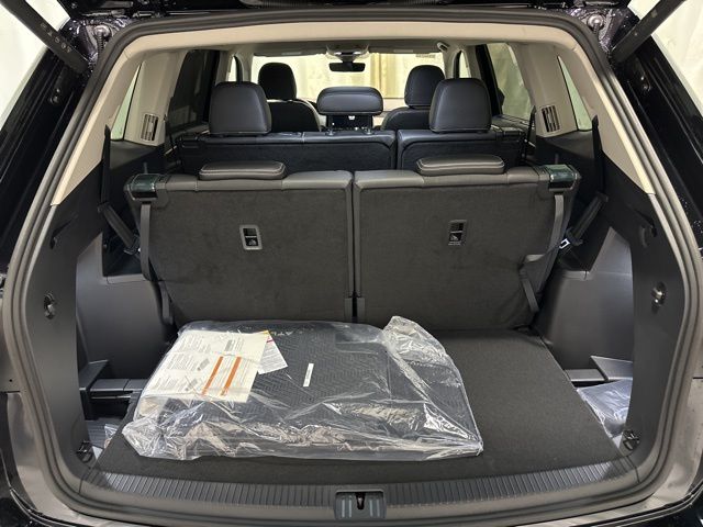 2025 Volkswagen Atlas SE Technology photo 39