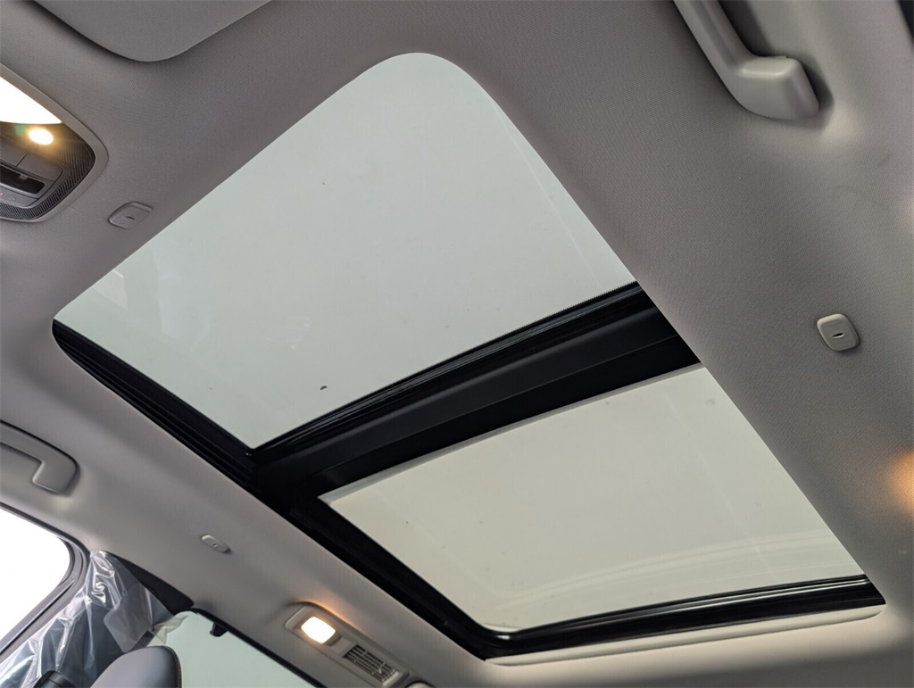 2026 Infiniti QX60 Luxe photo 11