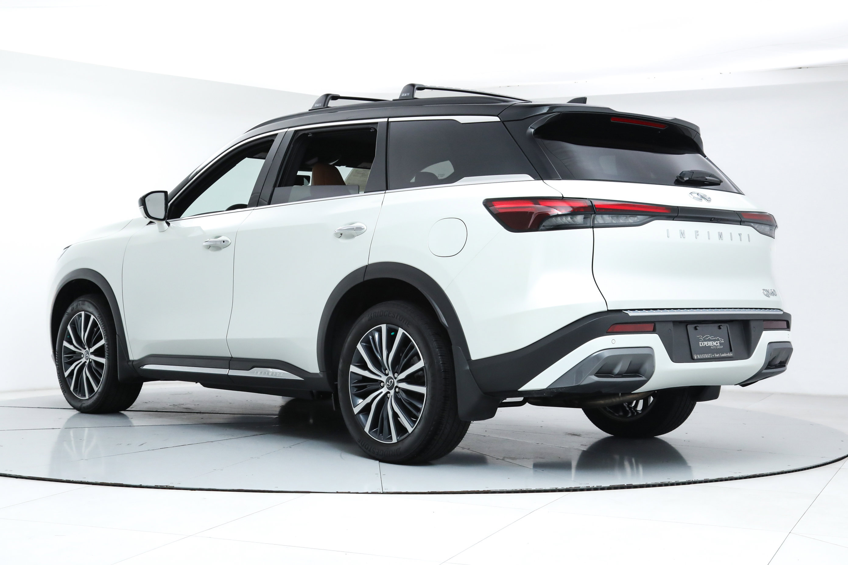 2024 Infiniti QX60 Autograph photo 2