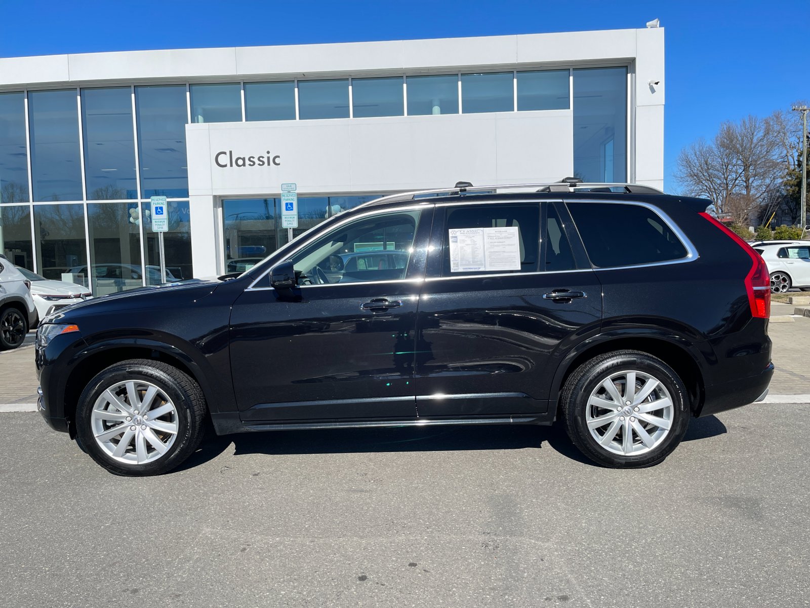 Used 2016 Volvo XC90 Momentum with VIN YV4A22PK3G1037501 for sale in Gastonia, NC