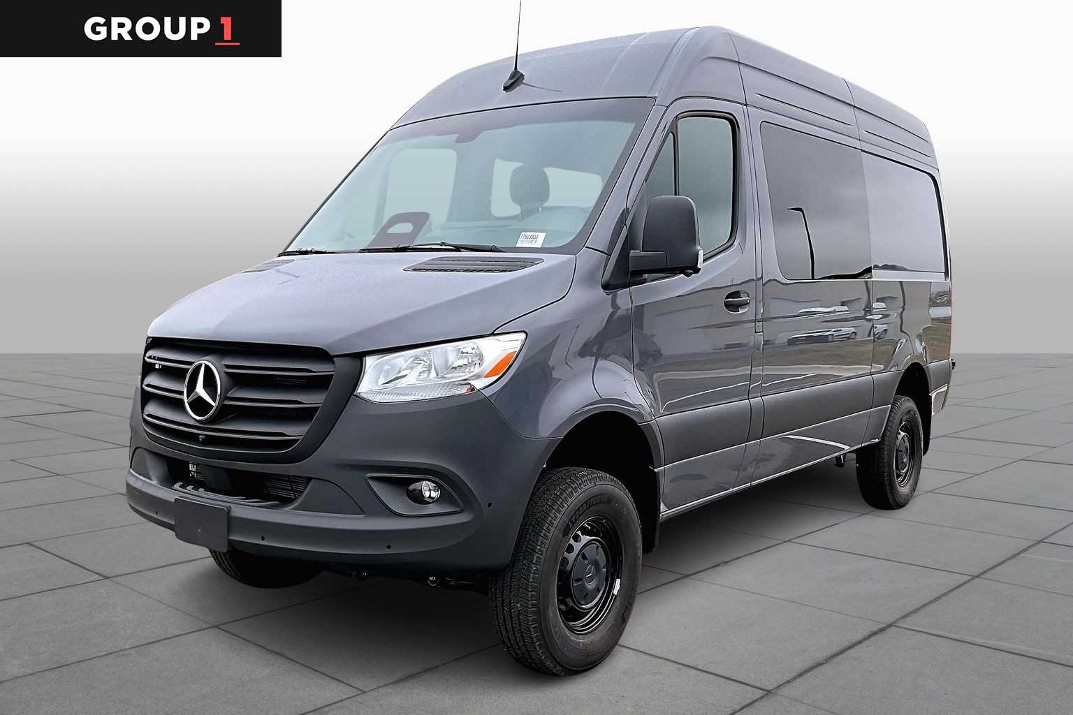 2026 Mercedes-Benz Sprinter Cargo Van Base's photo