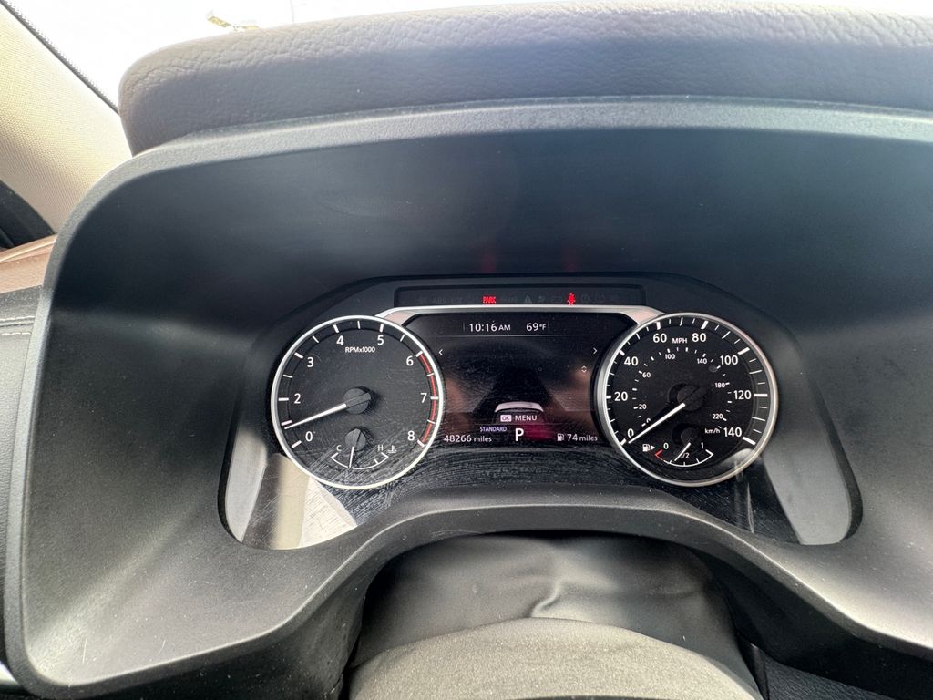 2022 Nissan Rogue SV photo 10