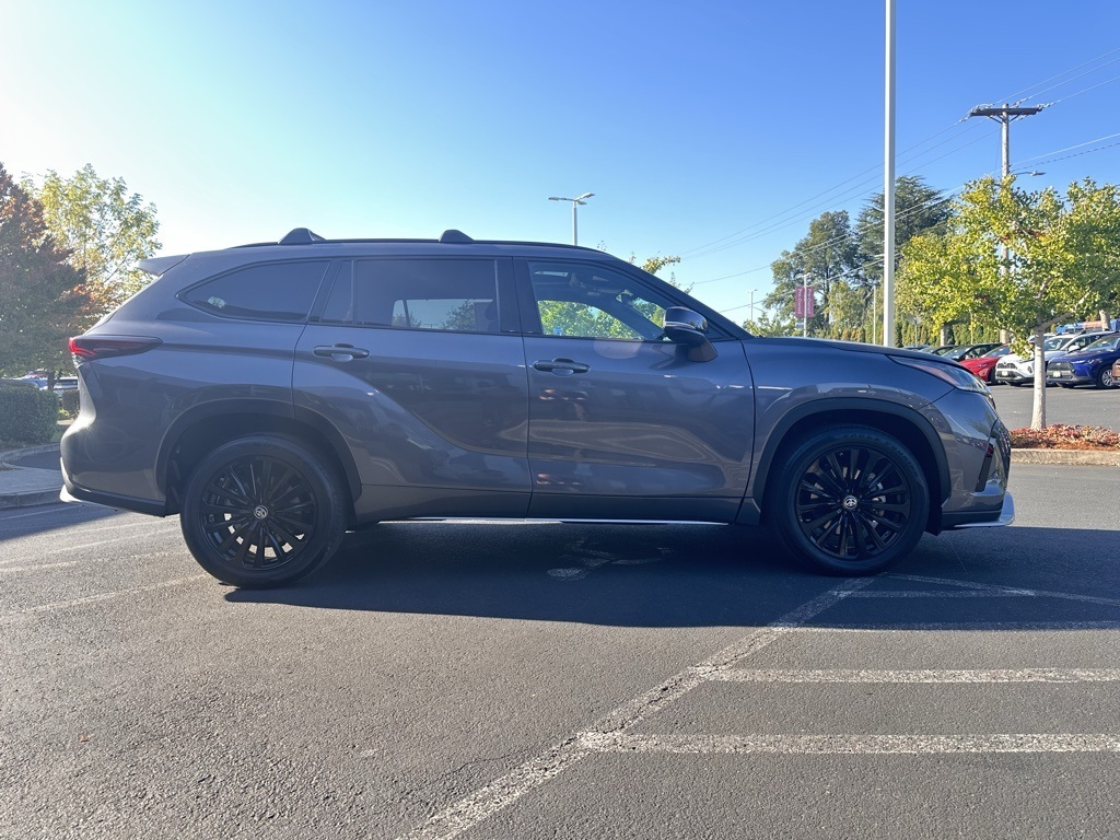 2024 Toyota Highlander XSE photo 3