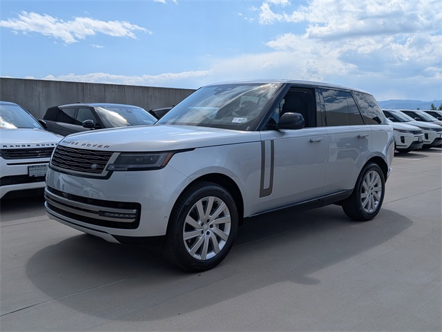 2025 Land Rover Range Rover SE photo 2