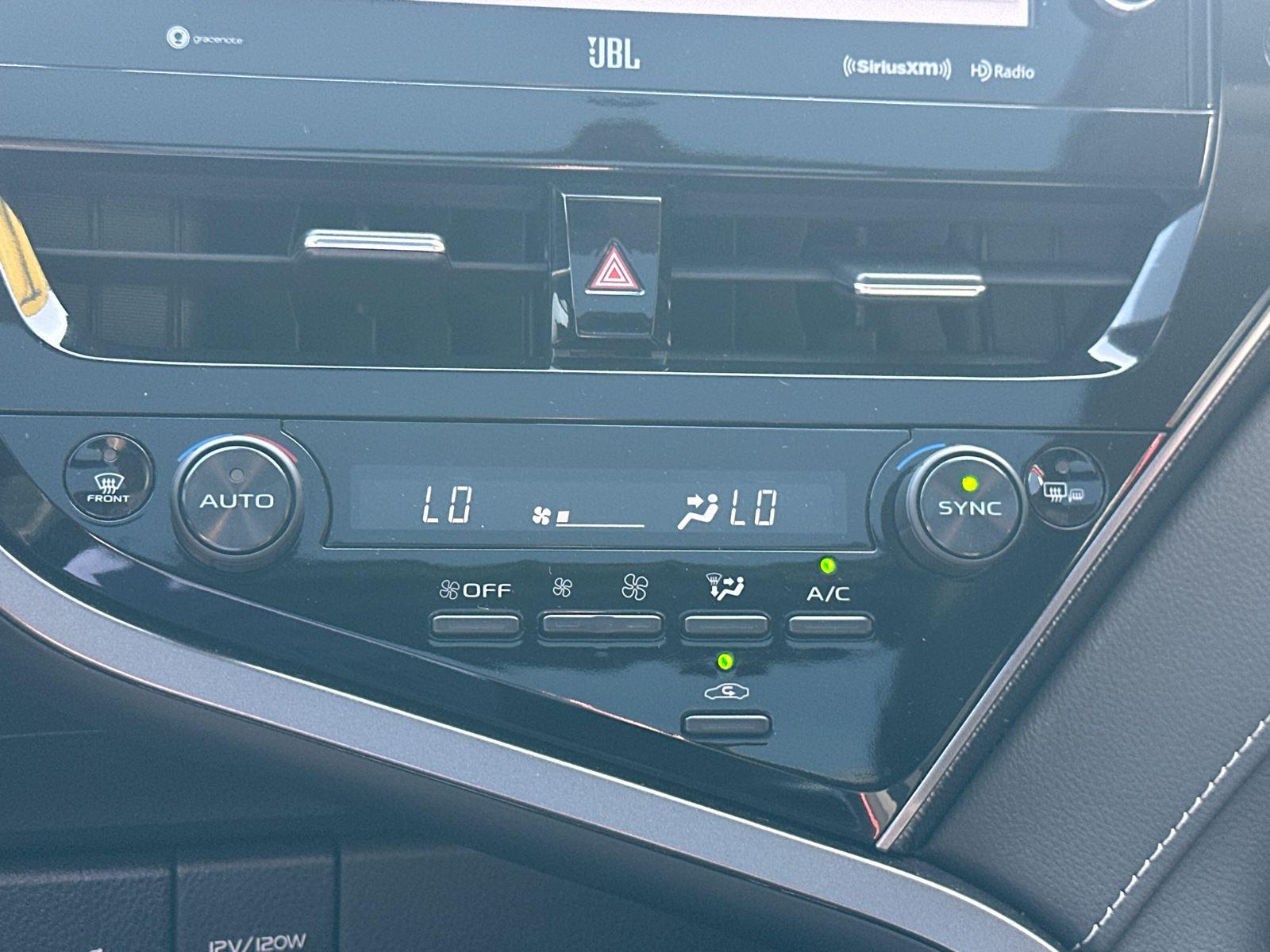 2024 Toyota Camry XSE V6 photo 19