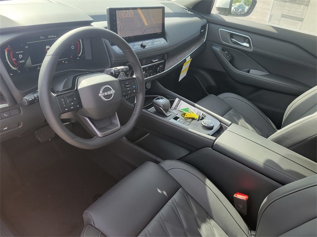2026 Nissan Rogue Platinum photo 9