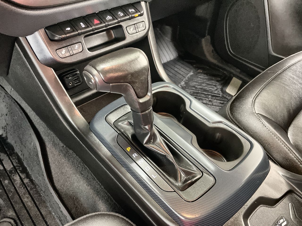 2020 Chevrolet Colorado Z71 photo 17