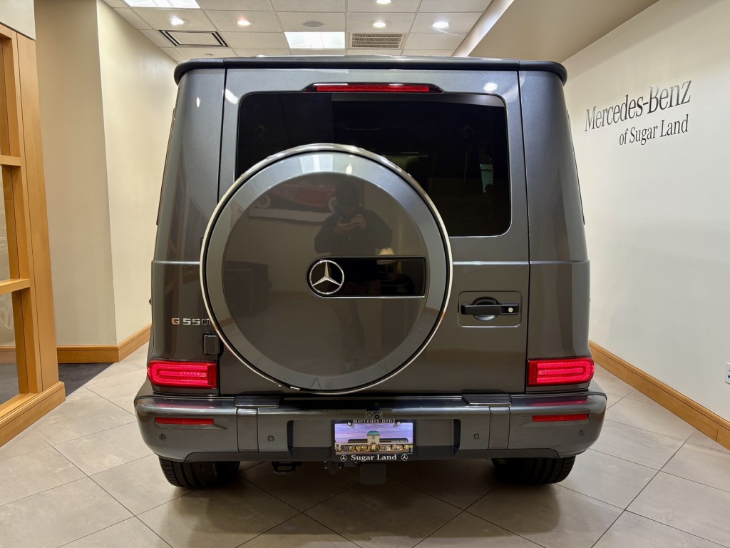 2025 Mercedes Benz G 550 photo 4