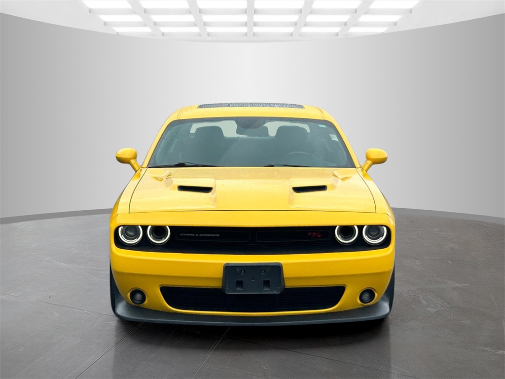 2017 Dodge Challenger R/T photo 8