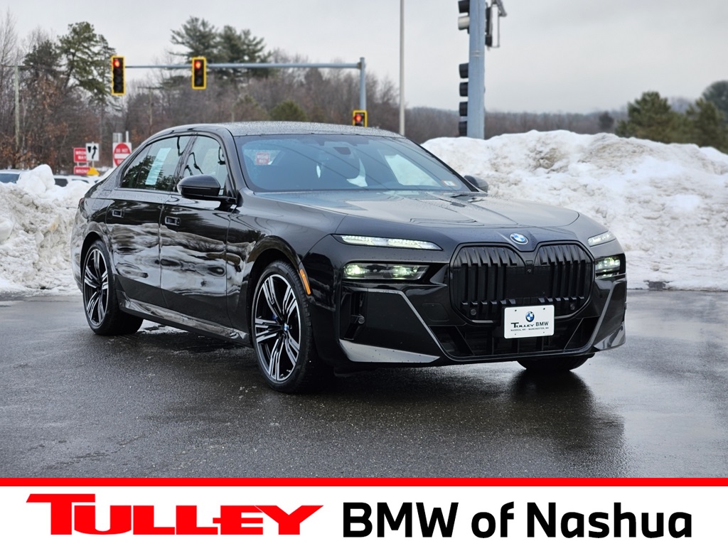 2023 BMW 7 Series 760i's photo
