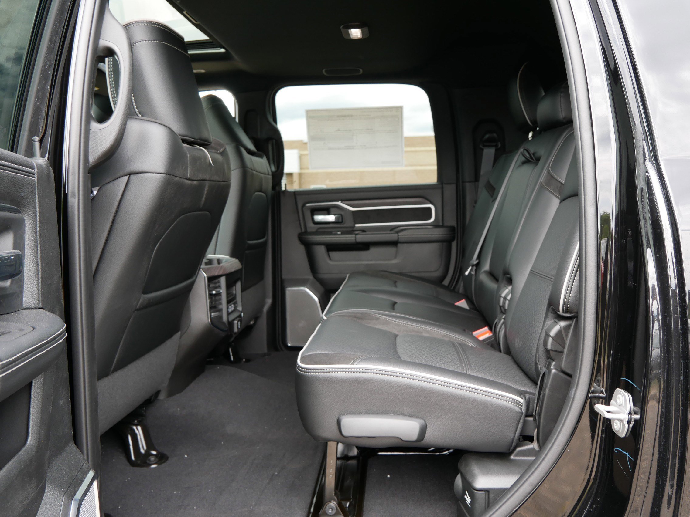 2026 Ram 3500 Laramie photo 8