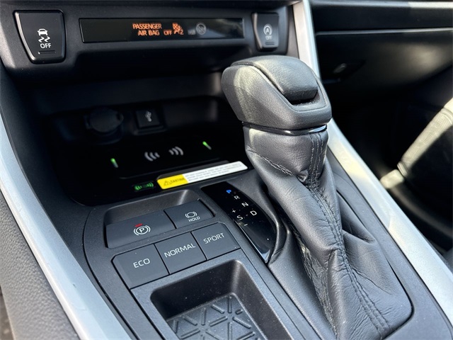 2022 Toyota RAV4 XLE photo 20
