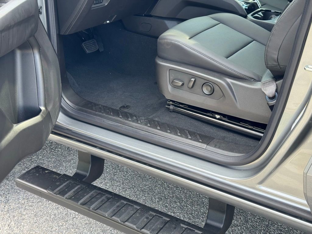 2026 Gmc Canyon Elevation photo 21