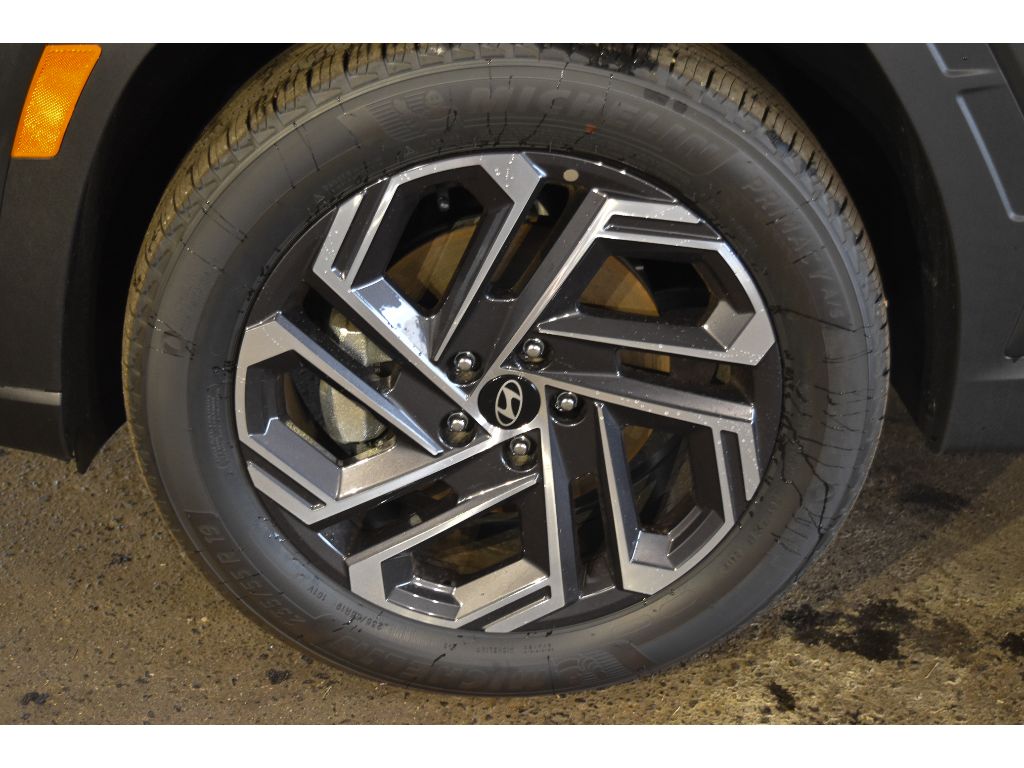 2025 Hyundai Tucson Hybrid Limited photo 2