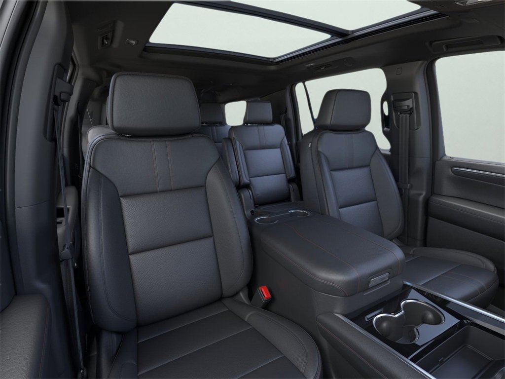 2025 Chevrolet Suburban RST photo 13