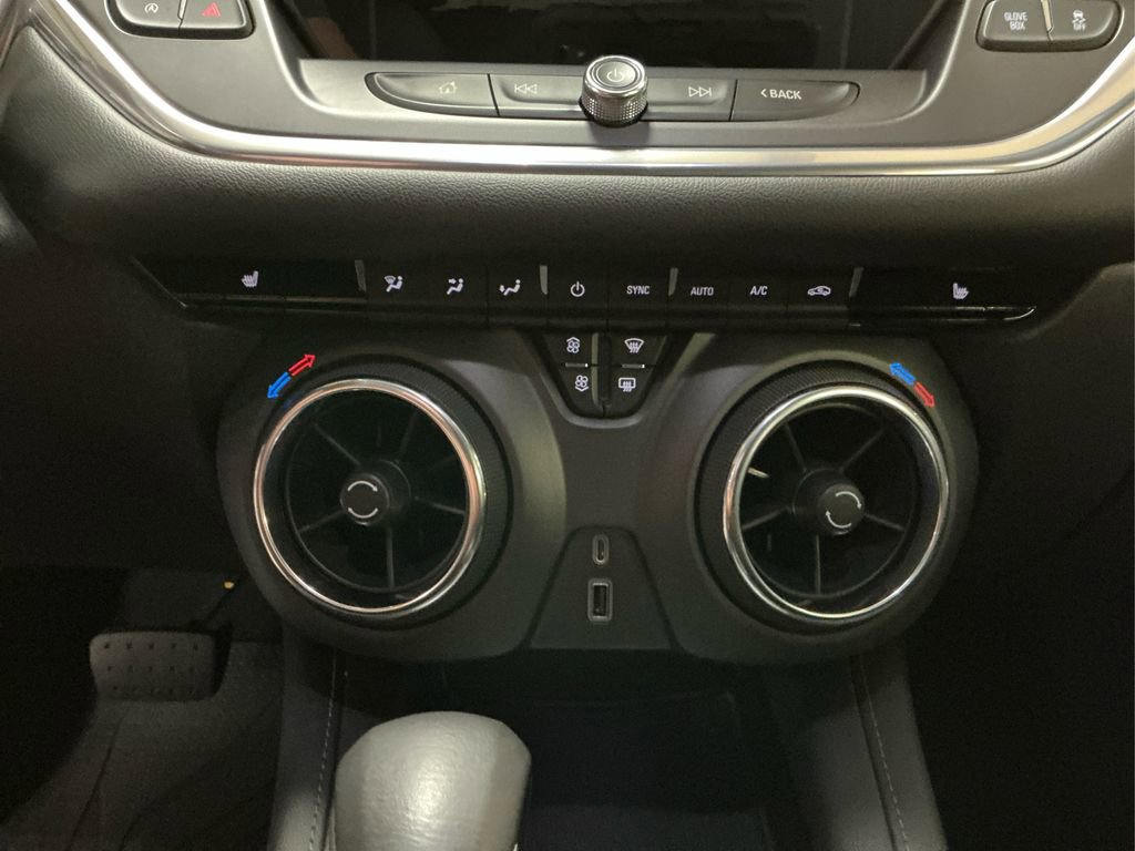 2020 Chevrolet Blazer 2LT photo 18