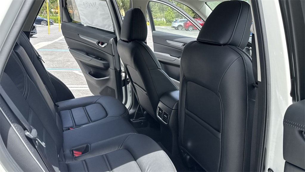 2025 Mazda CX-5 2.5 S Preferred photo 32