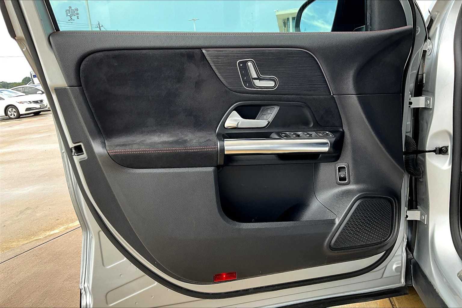 2023 Mercedes Benz GLA 250 photo 17