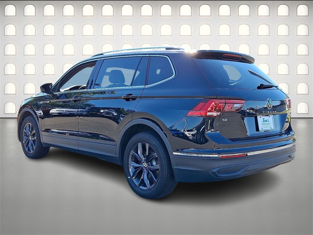 2024 Volkswagen Tiguan SE photo 4