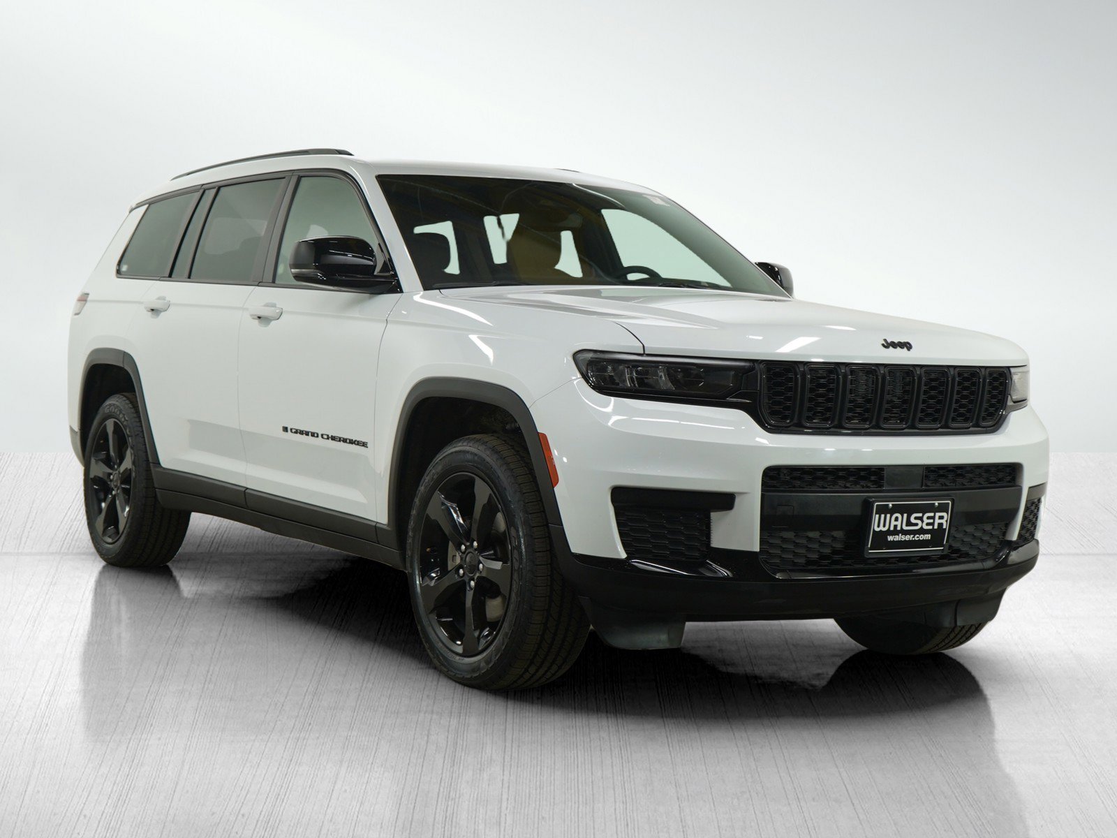2023 Jeep Grand Cherokee Altitude photo 7
