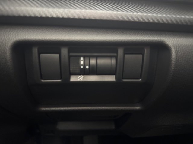 2025 Subaru Crosstrek Limited photo 12