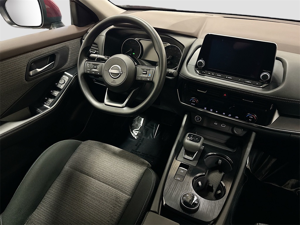 2023 Nissan Rogue SV photo 7