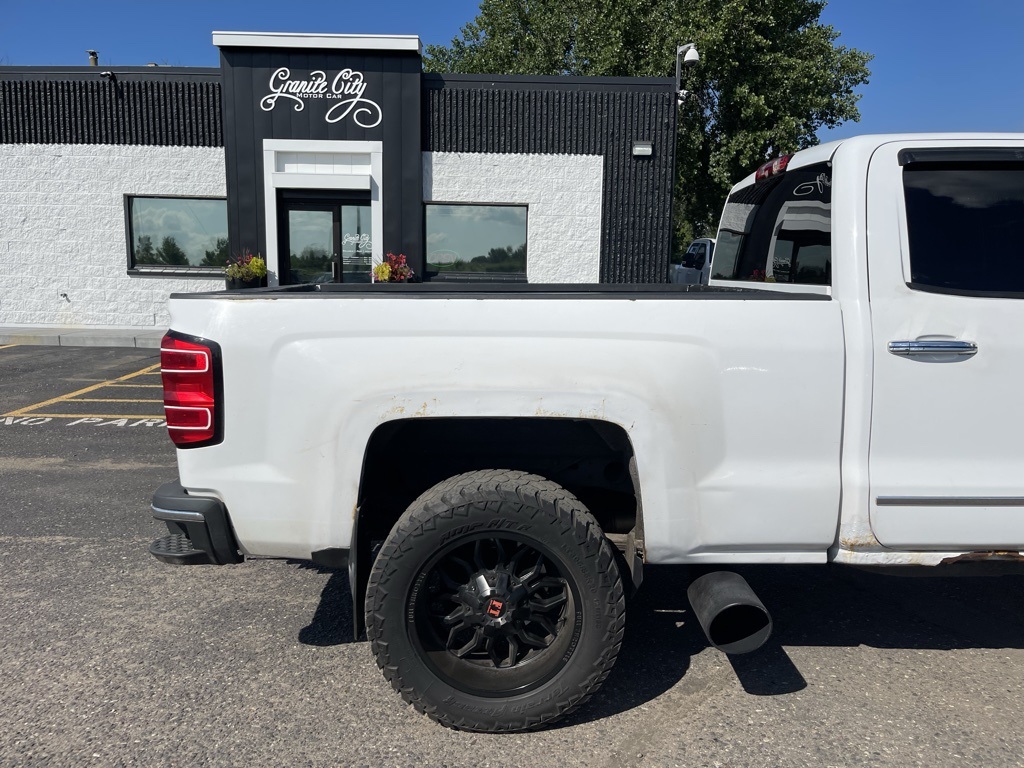 2015 Chevrolet Silverado 2500HD LTZ photo 4