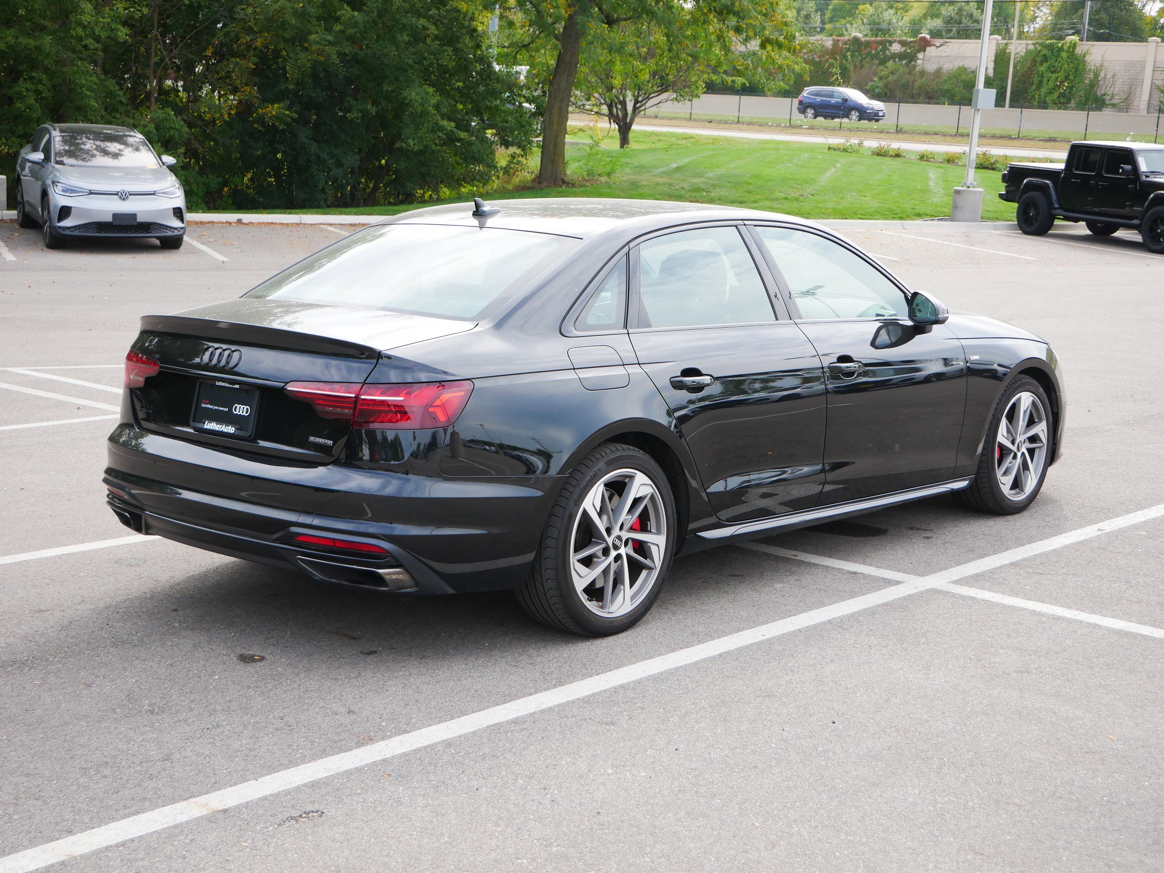 2023 Audi A4 S line Quattro Premium Plus photo 7