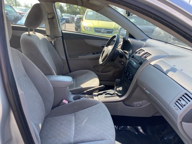 2009 Toyota Corolla Base photo 23