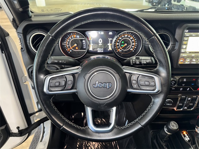 2020 Jeep Wrangler Unlimited Sahara photo 19