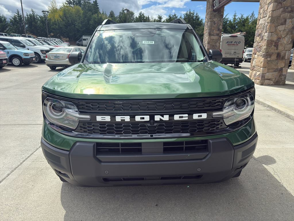 2025 Ford Bronco Sport Outer Banks photo 2