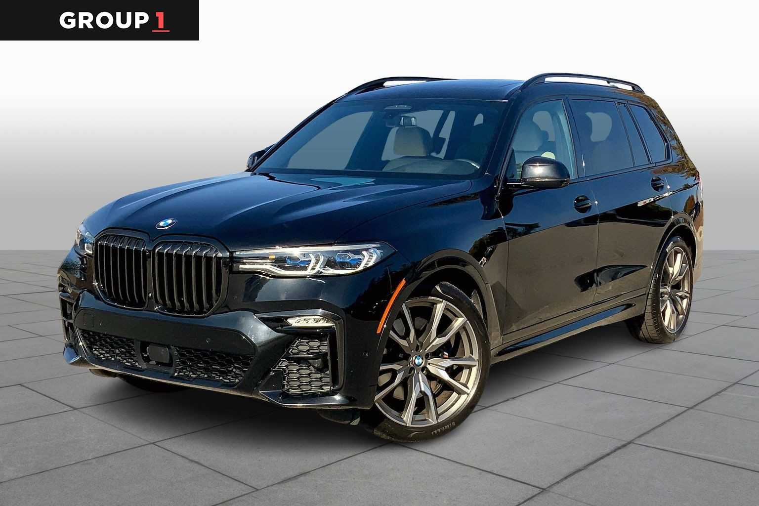 2021 BMW X7 M50i's photo