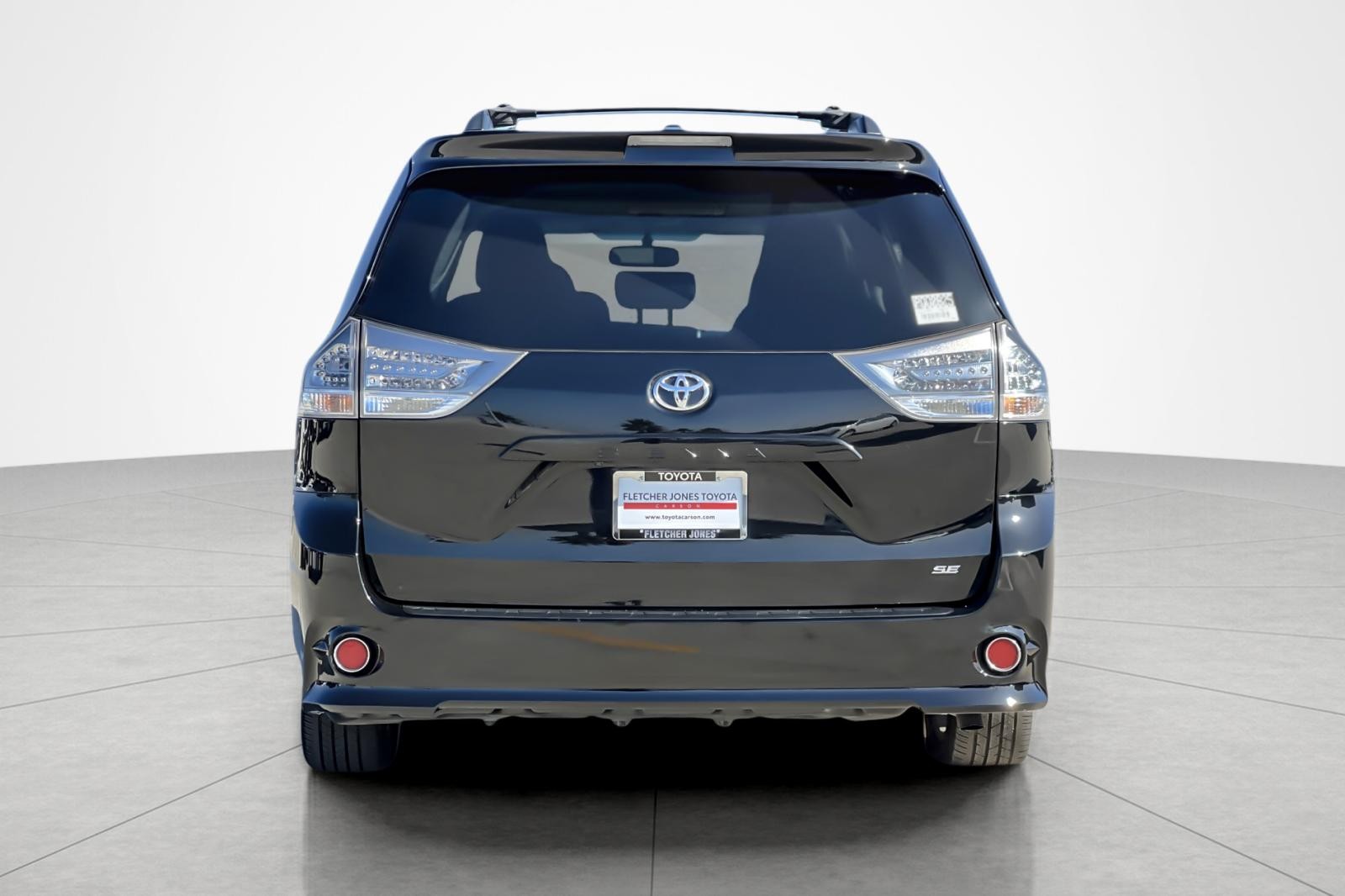 2016 Toyota Sienna SE photo 4