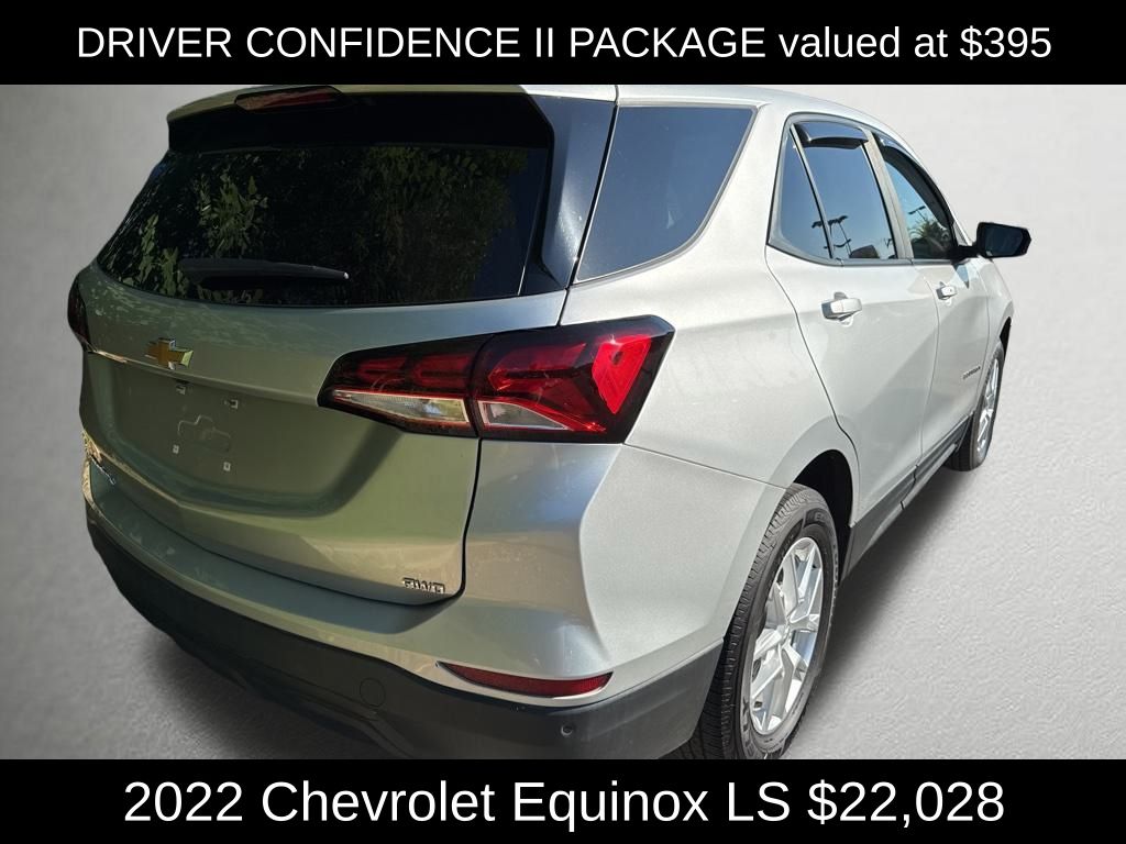 2022 Chevrolet Equinox LS photo 3