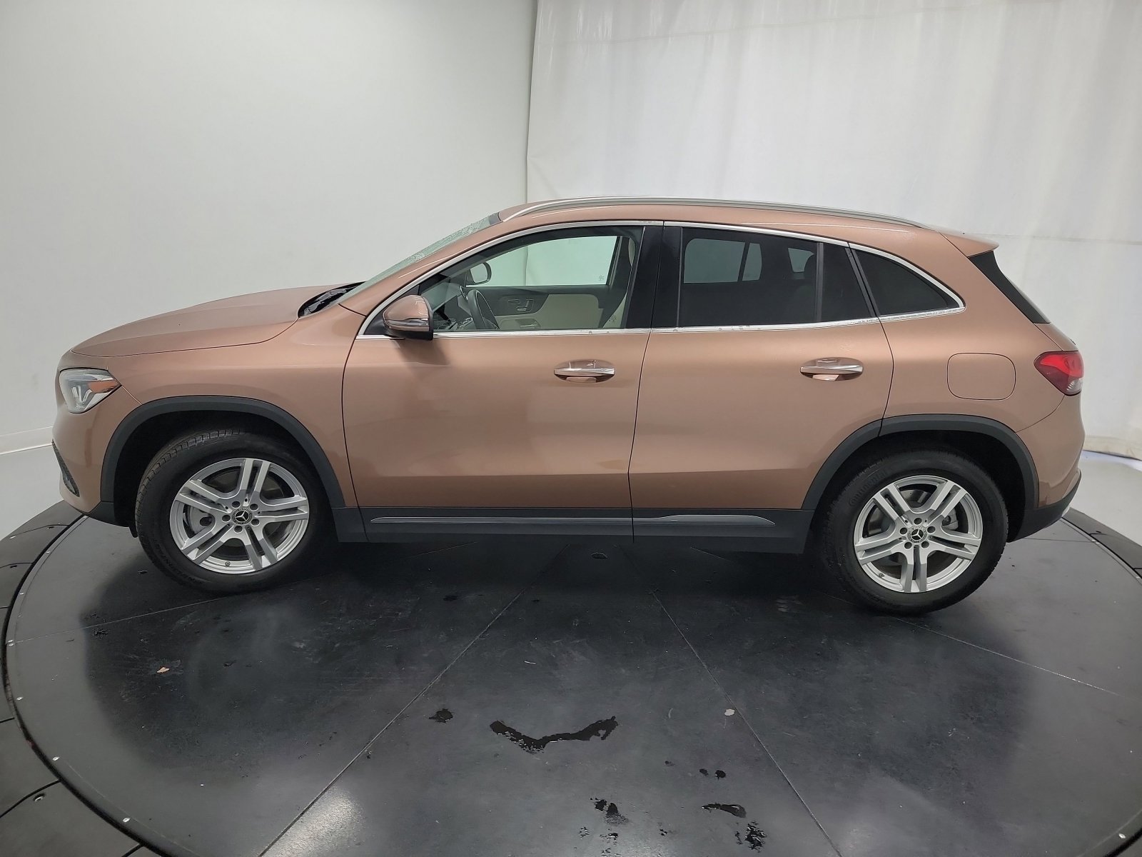 2021 Mercedes Benz GLA 250 photo 4