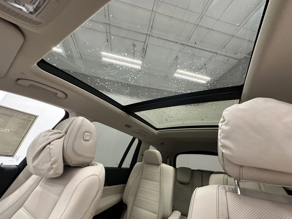 2026 Mercedes Benz GLS 450 4MATIC photo 34