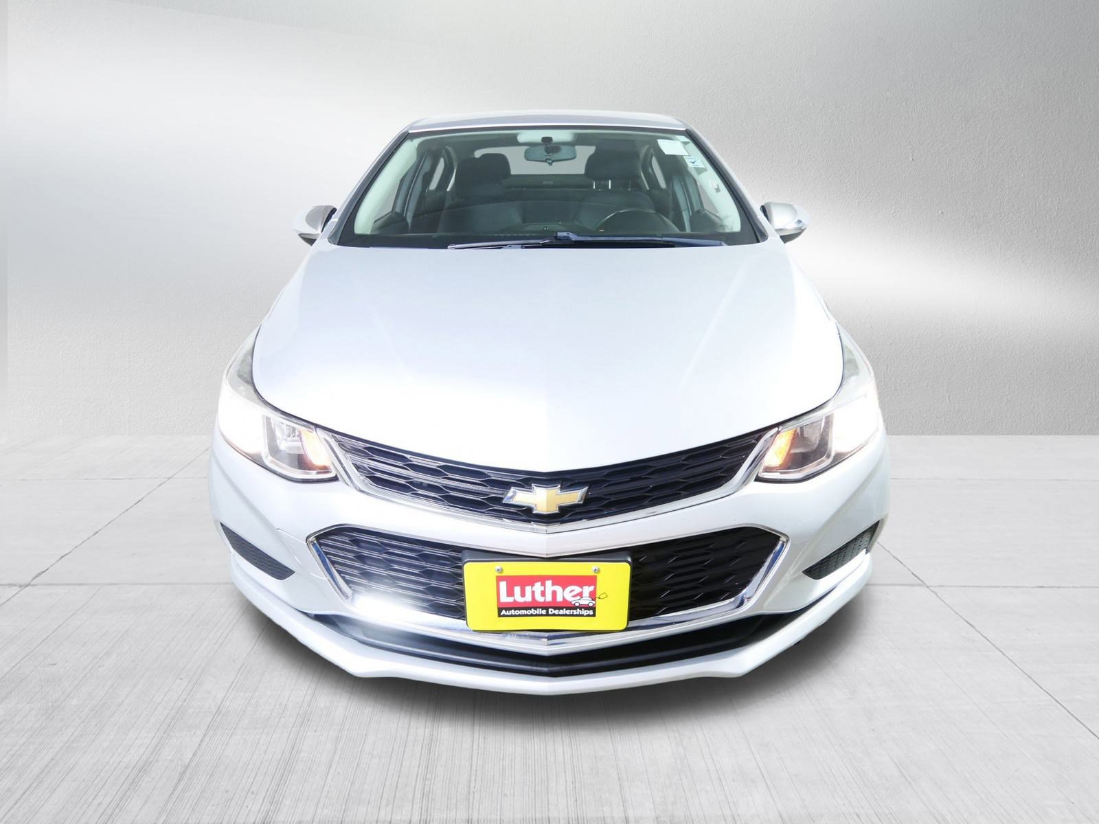 Used 2018 Chevrolet Cruze L with VIN 1G1BA5SM1J7116618 for sale in Brooklyn Center, Minnesota