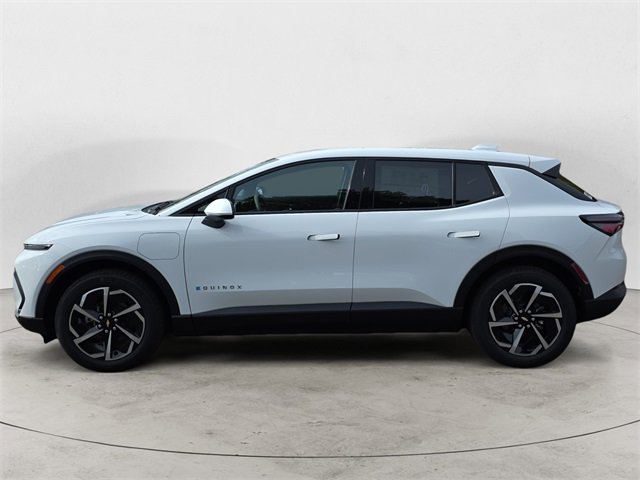 2026 Chevrolet Equinox EV 1LT photo 2