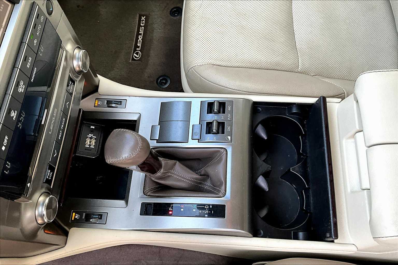 2018 Lexus GX 460 Premium photo 14