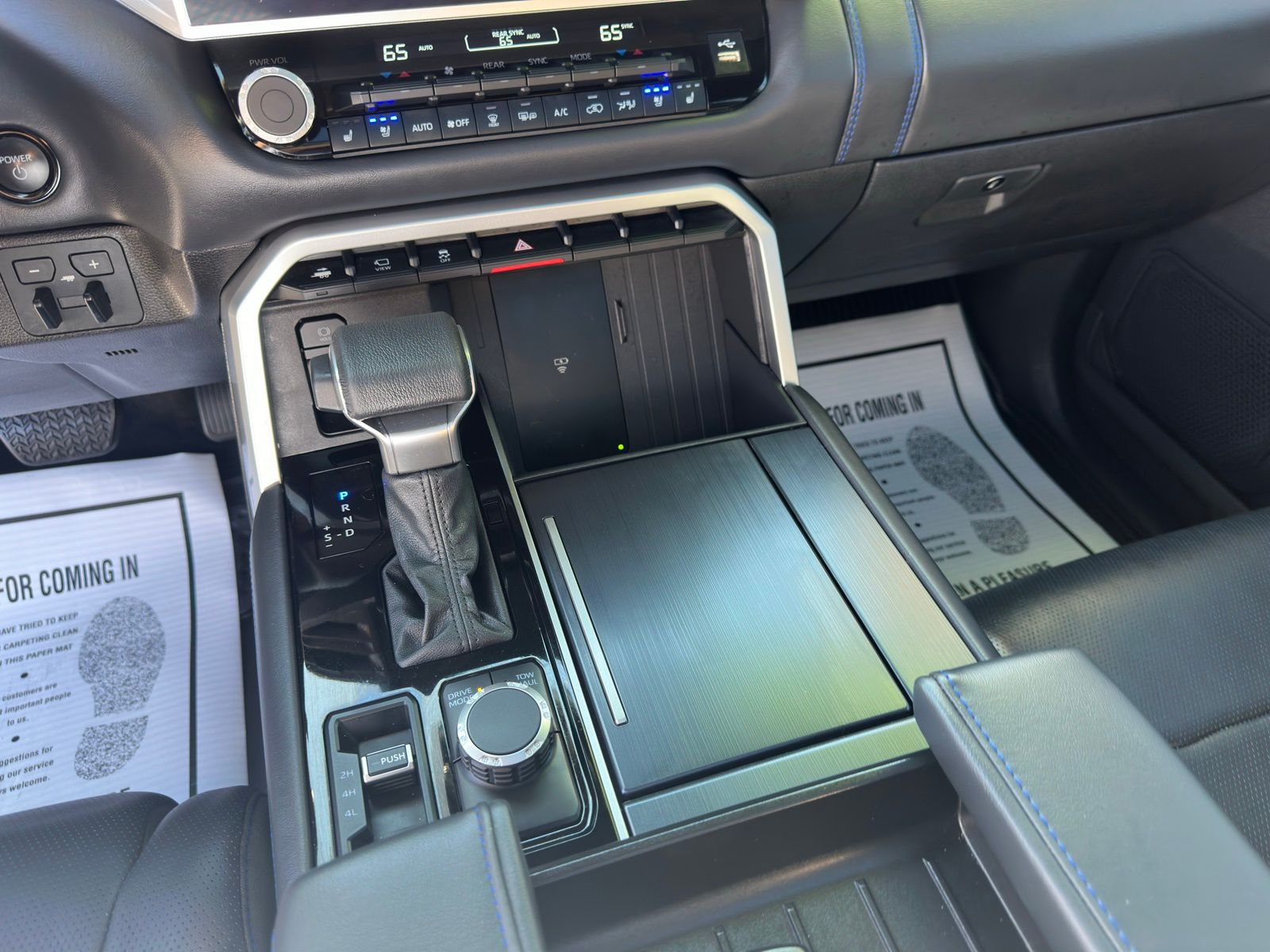 2025 Toyota Sequoia Platinum photo 22