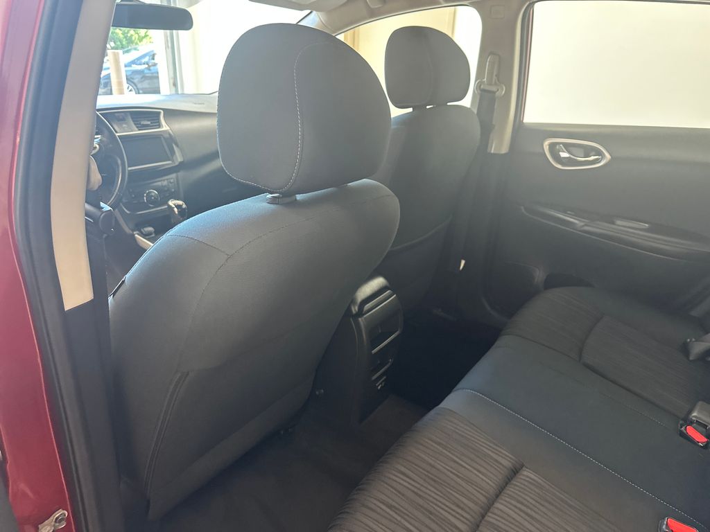 2019 Nissan Sentra SV photo 11
