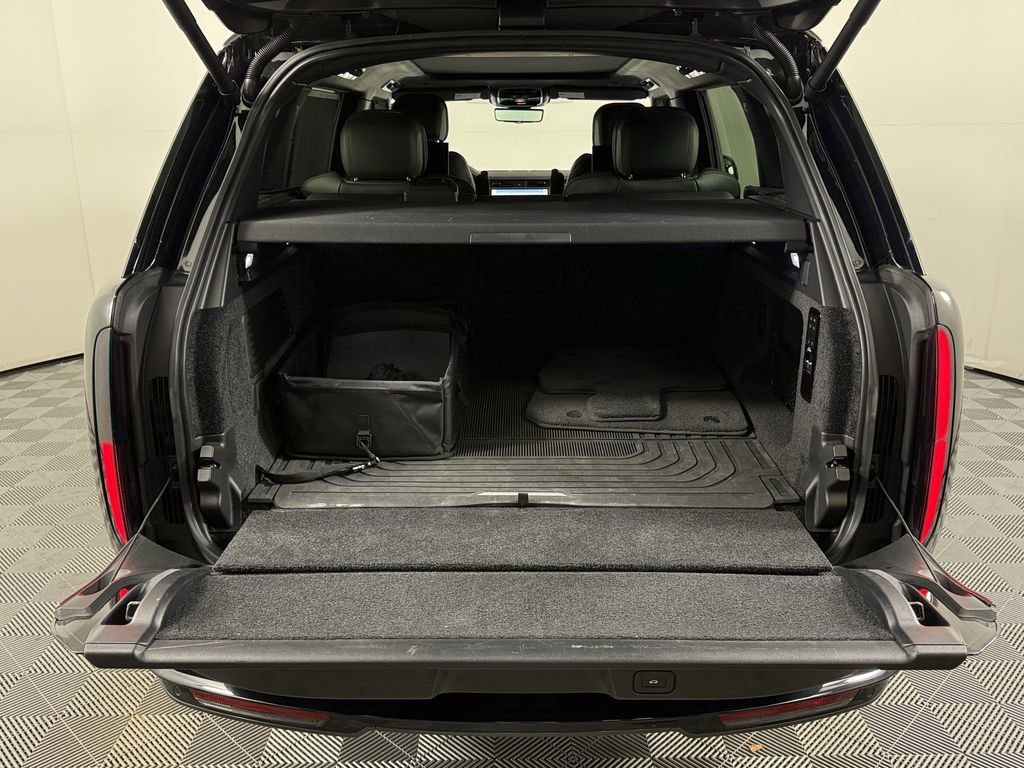 2023 Land Rover Range Rover Autobiography photo 16