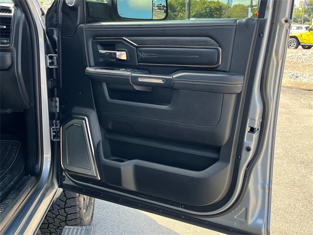 2021 Ram 3500 Limited photo 9