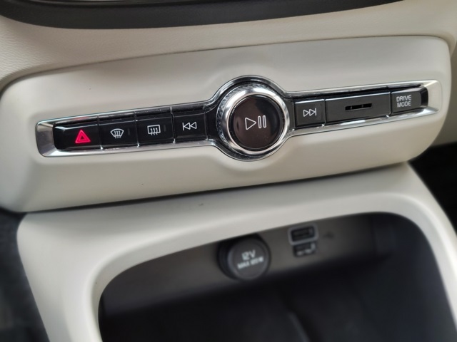 2022 Volvo XC40 T5 Inscription photo 34