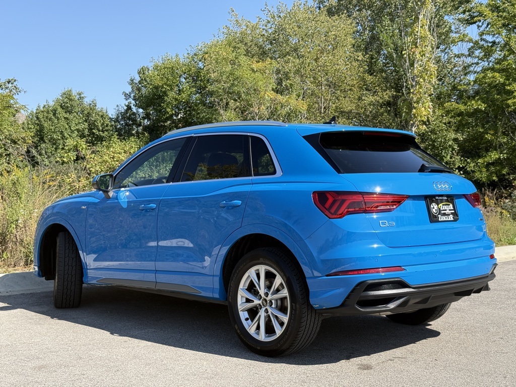 2023 Audi Q3 Premium S line photo 2