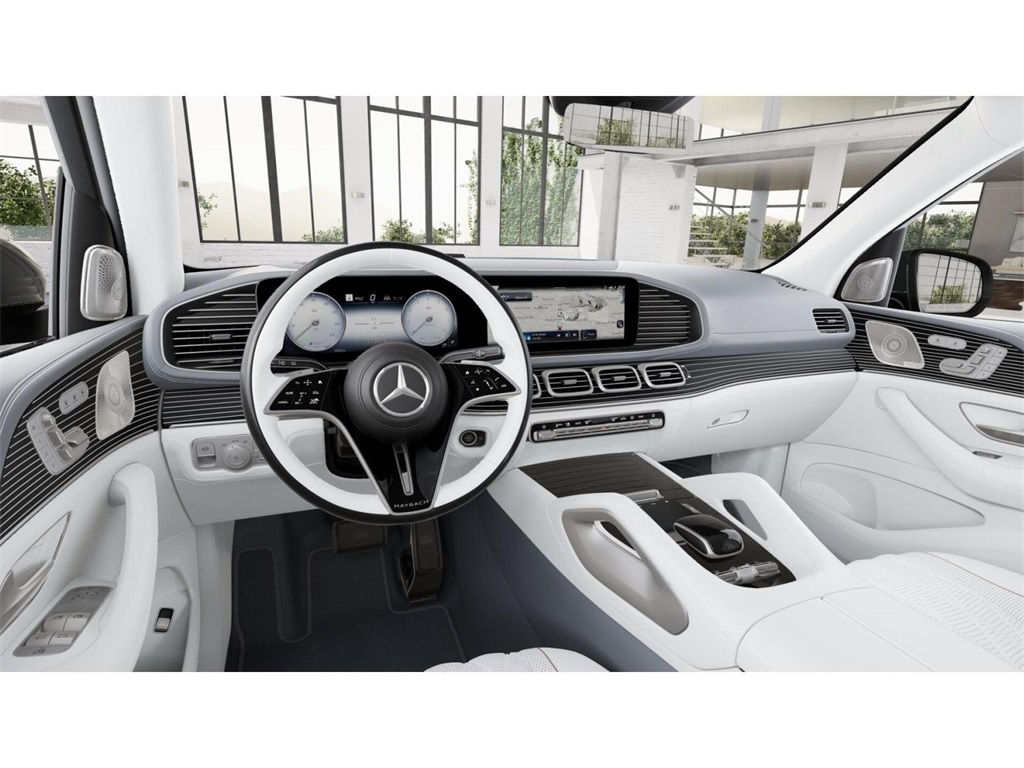 2025 Mercedes Benz GLS Maybach 600 4MATIC photo 3