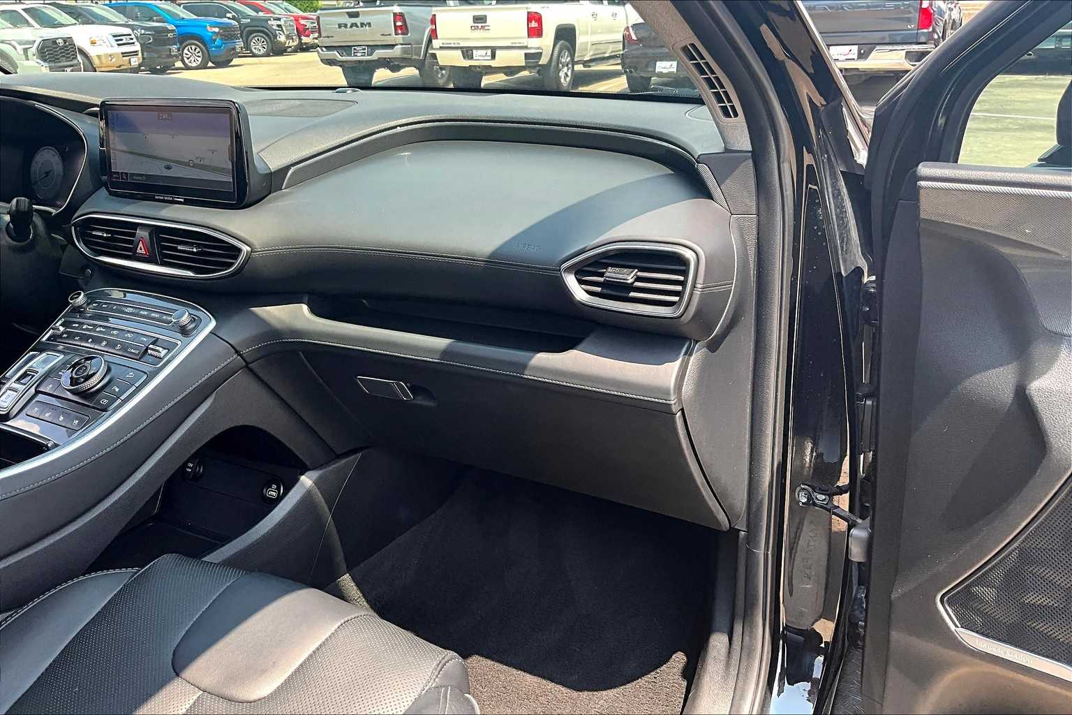 2022 Hyundai Santa Fe Limited Sport photo 18