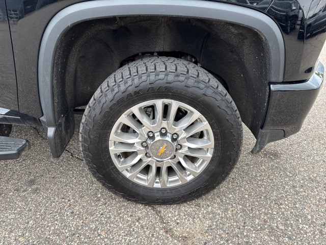 Used 2021 Chevrolet Silverado 2500HD High Country with VIN 1GC4YREYXMF167692 for sale in Shakopee, Minnesota