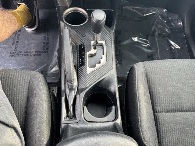 2015 Toyota RAV4 XLE photo 21